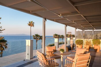 Loft Junior Suite Sea View | Speisen im Freien | Frühstück, Mittagessen und Abendessen