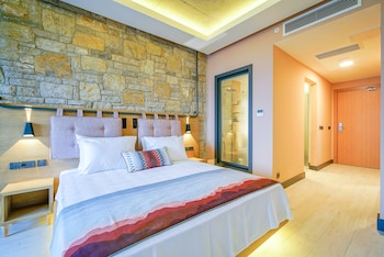 Indoor pool, outdoor pool, free cabanas, pool umbrellas