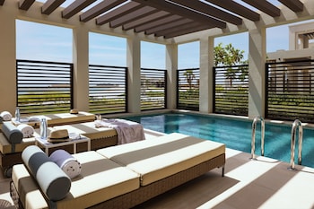 Indoor pool, 4 outdoor pools, free cabanas, pool umbrellas
