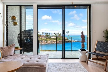 Condo, balcón, vista al océano (NAP-C37) | Vista frontal de la propiedad