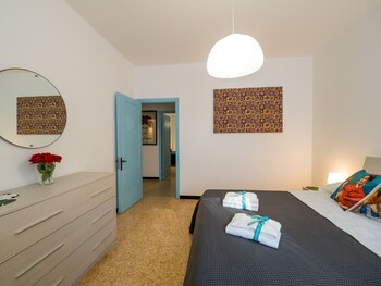 Basic-Apartment | Eigene Küche | Großer Kühlschrank, Ofen, Herdplatte