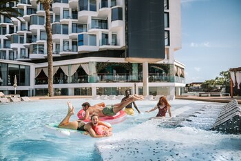 Couples treatment room(s), sauna, hot tub, Turkish bath/hammam