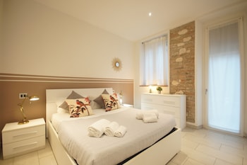 Apartment, 1 Bedroom, Balcony (Arena Design - via Leoncino 35) | Private kitchen | Fridge, coffee/tea maker