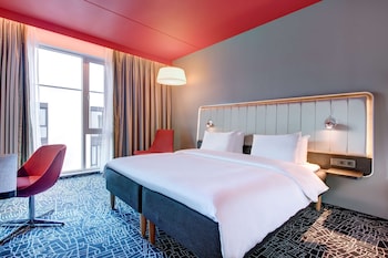 Petit déjeuner et déjeuner servis sur place, spécialités Cuisine locale