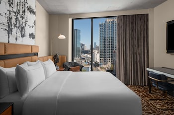 2 Restaurants, Frühstück, Mittagessen, Abendessen, amerikanische Küche