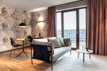 Luxury Studio, 1 Queen Bed