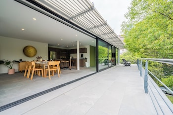 Luxury Penthouse, 1 Bedroom, Terrace, Park View | Living area