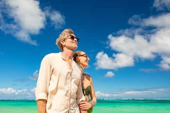 3 outdoor pools, open 8:00 AM to 11:00 PM, pool umbrellas, sun loungers