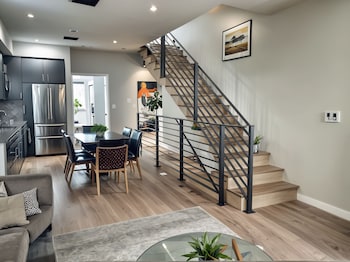 Maison en rangée exécutive, 3 chambres | Commodité de la chambre