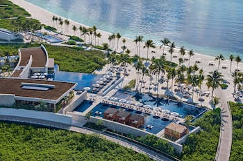 5 outdoor pools, open 7:00 AM to 7:00 PM, pool cabanas (surcharge)