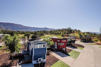 Comfort Cabin | 2 bedrooms, memory foam beds, individually decorated