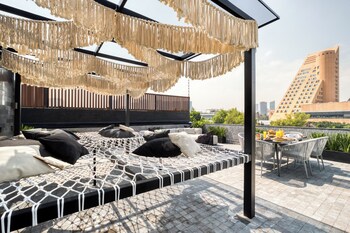 Apartment with Huge Terrace | Terrace/patio