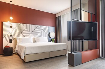 Desayuno continental (EUR 18 por persona)
