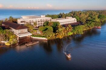 On the beach, beach towels, water skiing, windsurfing