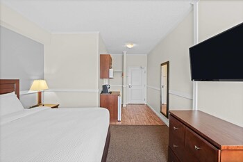 Room, 2 Queen Beds, Non Smoking