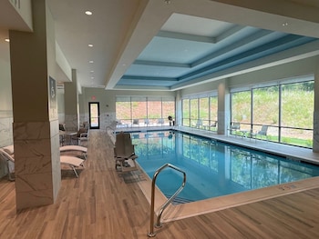 In-room safe, desk, laptop workspace, blackout drapes