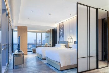 Down duvets, minibar, in-room safe, laptop workspace