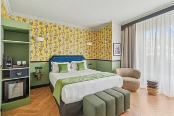 Family Suite (2 connecting rooms) | Premium bedding, Select Comfort beds, in-room safe, blackout curtains