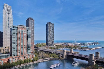 2 间餐厅,供应早餐