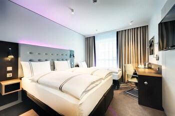 Daily buffet breakfast (EUR 17.9 per person)