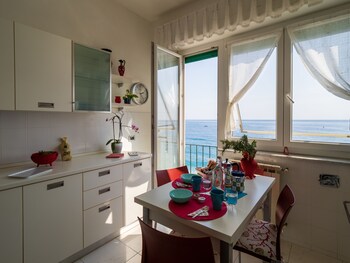 Vue depuis lâhĂ©bergement