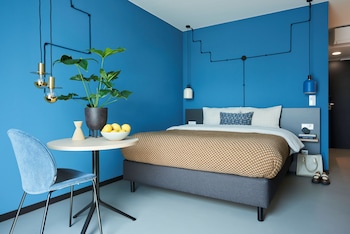 Coin salon dans le hall