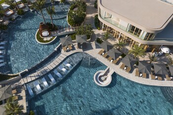 2 outdoor pools, pool umbrellas, sun loungers