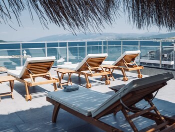 Sundeck