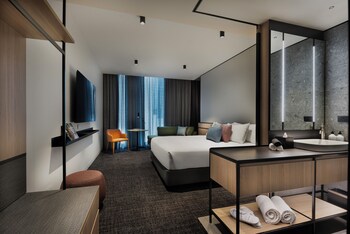 Urban Corner King | 1 camera, biancheria da letto di alta qualità, materassi a doppio strato