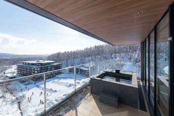 Appartement Penthouse, 6 chambres, non-fumeur (with Onsen, Dual Key) | Salle de séjour | Téléviseur connecté, Netflix, planchers chauffants