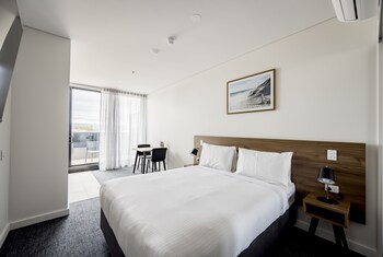Estudio Deluxe, balcón | 1 habitación y ropa de cama de alta calidad