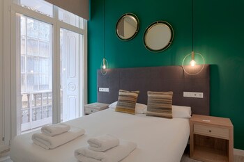 Grand-Zimmer | Schallisolierte Zimmer, Bügeleisen/Bügelbrett, Babybetten