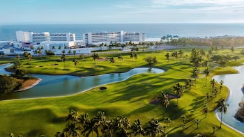 Preferred Club Premium Master Suite Ocean Front | Pemandangan pantai/laut