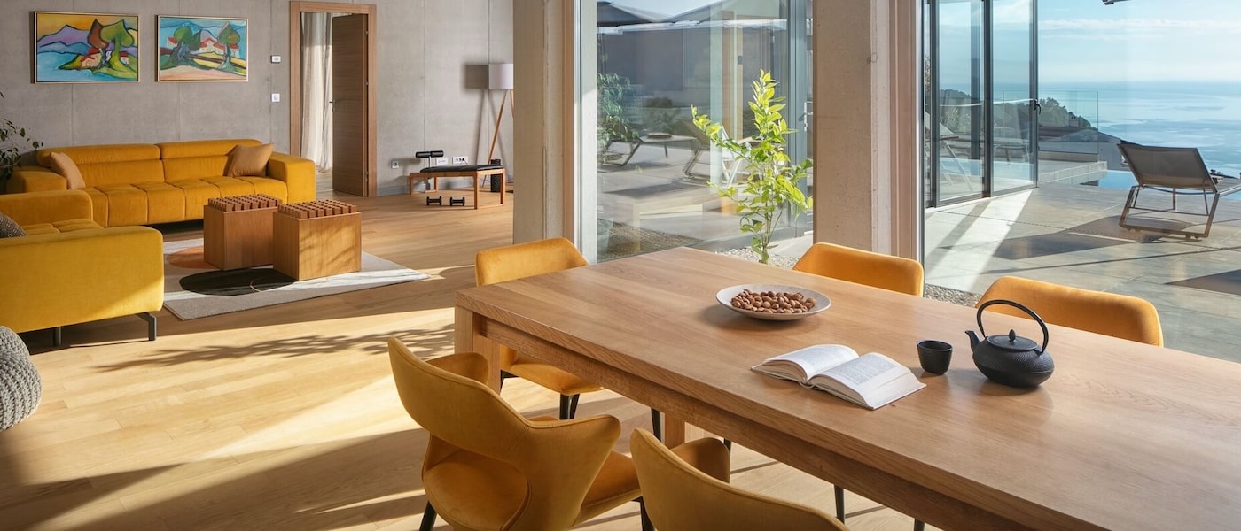 Explore discounted vacation home stays.