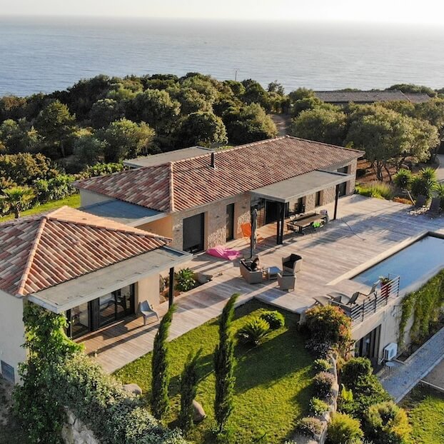 Réservez une escapade en Corse-du-Sud pour l’été 2025.