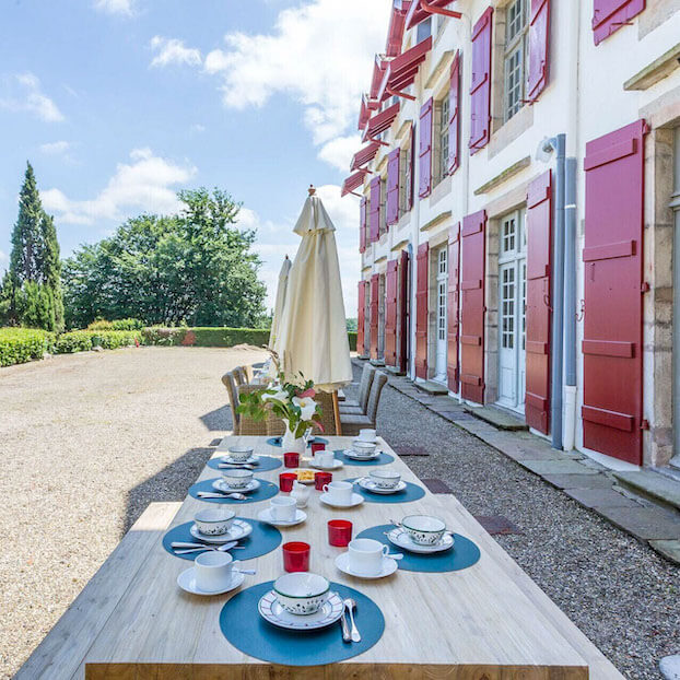 Recherchez des locations de vacances à la campagne.