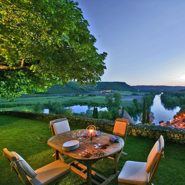 Réservez une location de vacances avec une vue exceptionnelle à Beynac-et-Cazenac, en Dordogne.