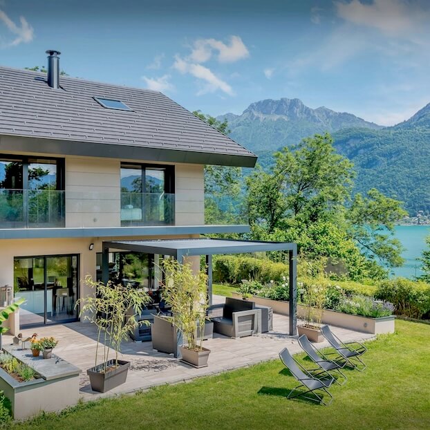 Trouvez une location de vacances au lac d’Annecy.
