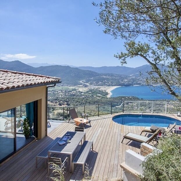 Réservez votre séjour estival à Olmeto, en Corse-du-Sud.