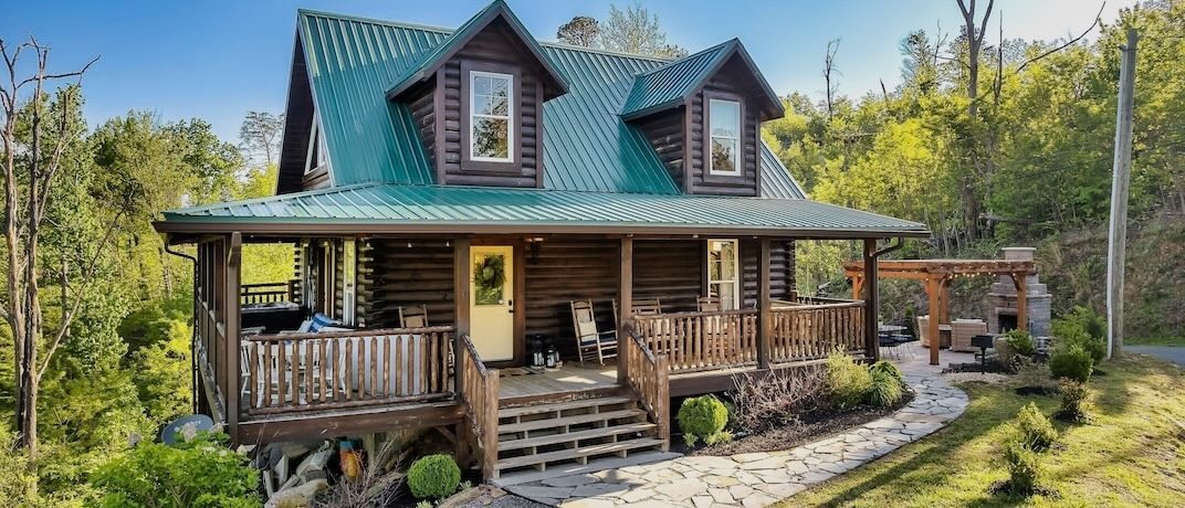 Browse vacation homes close to nature.