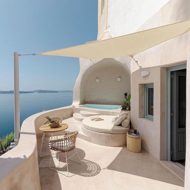 Réservez une location de vacances pour une escapade romantique.