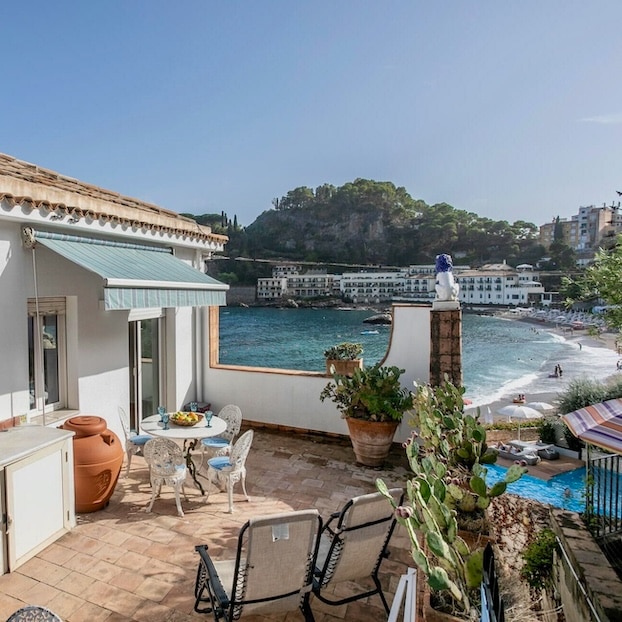 Recherchez des locations de vacances à Taormine, en Italie