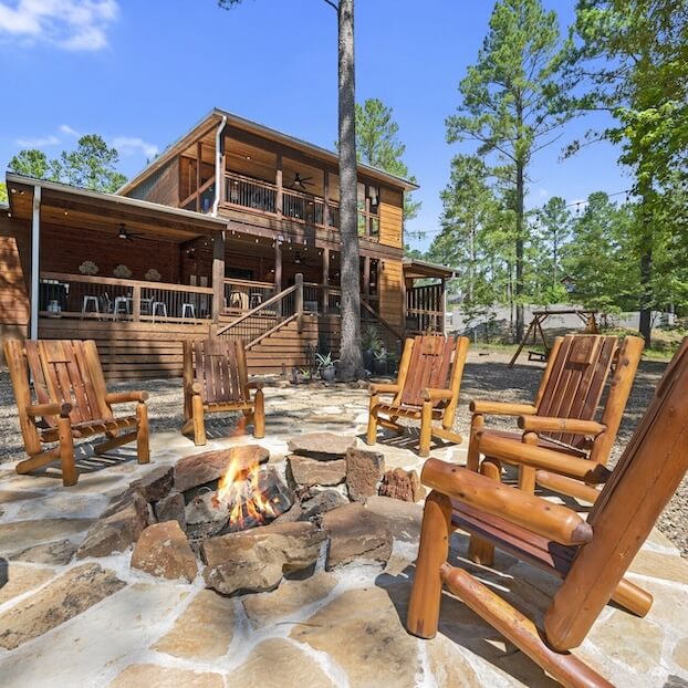 Search homes in Broken Bow, Oklahoma.