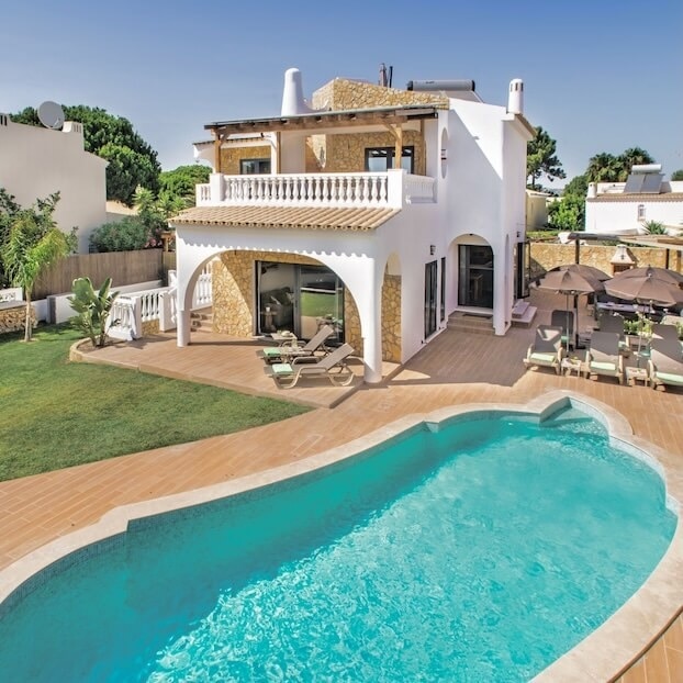 Réservez une location de vacances prisée à Loulé, dans le district de Faro, au Portugal.