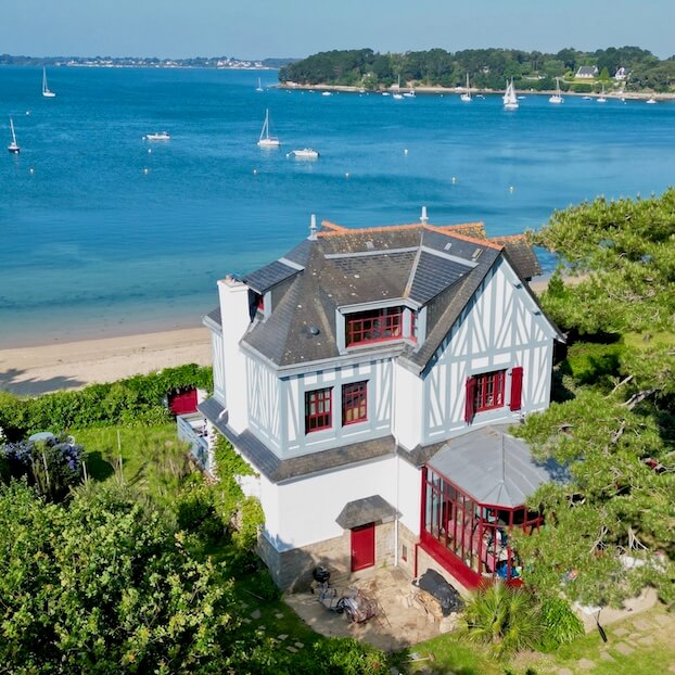 Trouvez une location de vacances en bord de mer.