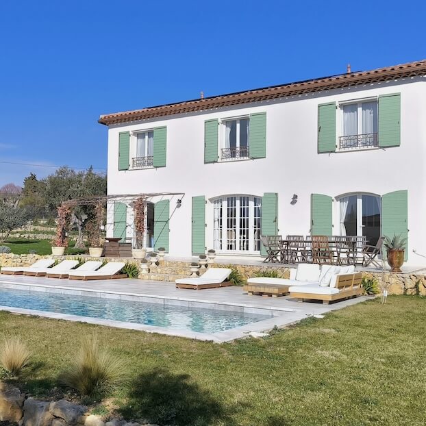 Recherchez des locations de vacances à prix réduit dans le Var.