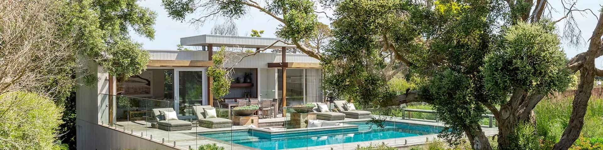 Recharge with a regional escape