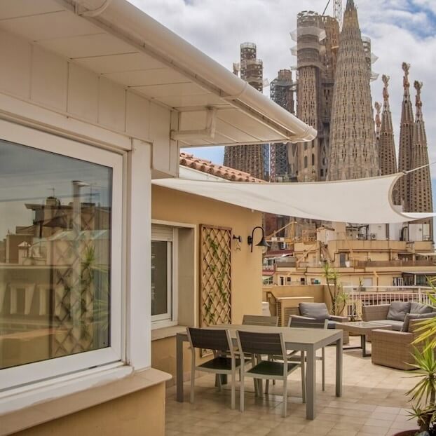 Profitez des derniers rayons du soleil à Barcelone, en Espagne.