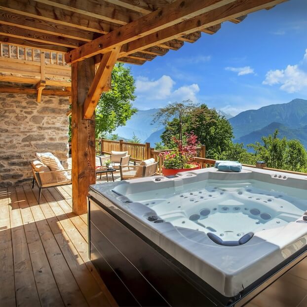 Recherchez des hébergements pour une escapade estivale de dernière minute à Villarembert, en Savoie.