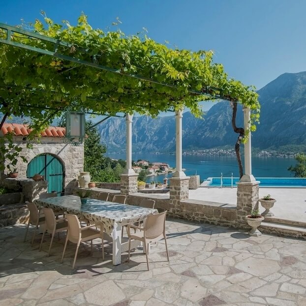 Réservez une location de vacances au Monténégro.